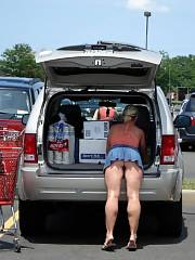 Mamma Flashes Upskirt While Loading Her Groceries