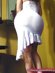 Bbw Ass Up-skirt