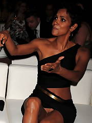 Halle Berry Reveal Pantyless Underskirt Cunt Show