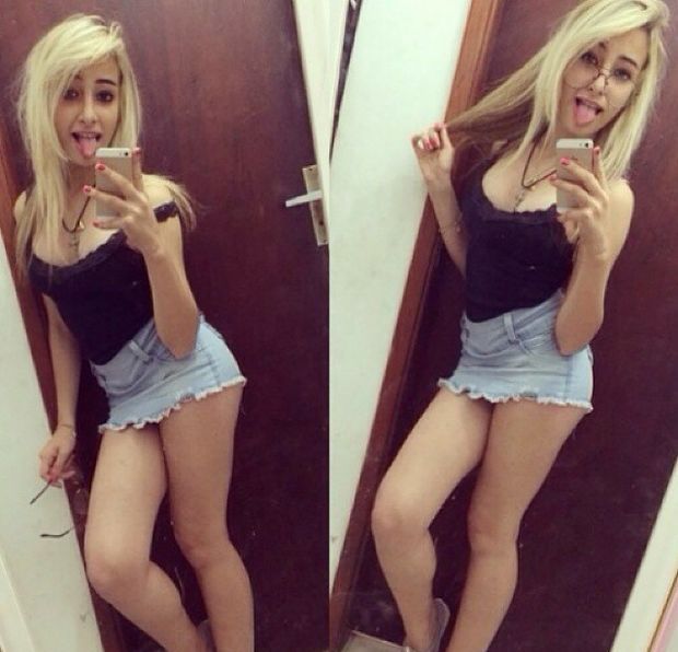 Blondie Amateur Short Skirt