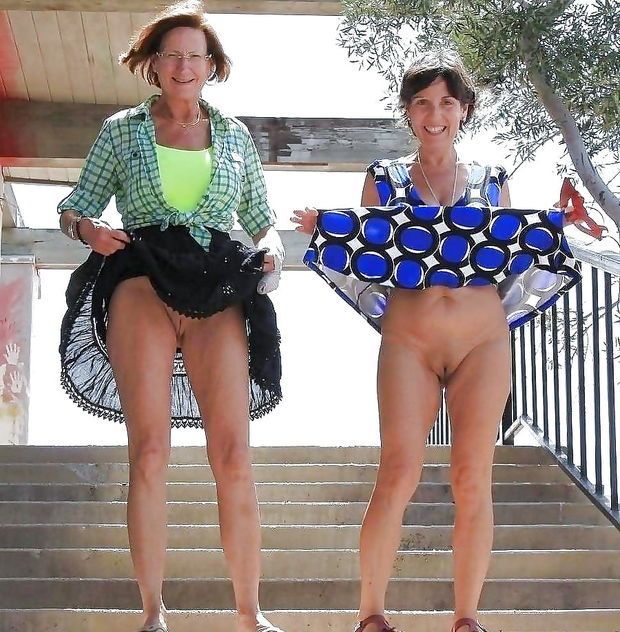 Up-skirt Twat