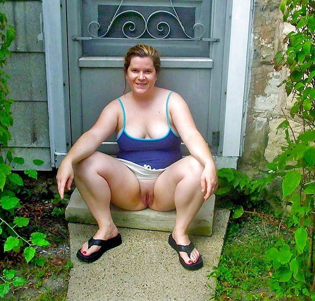 Under Skirt Cunt