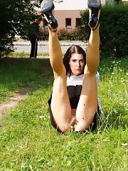 Under Skirt Vagina