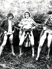Under Skirt Vintage Pussy