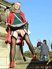 Up-skirt Cunt