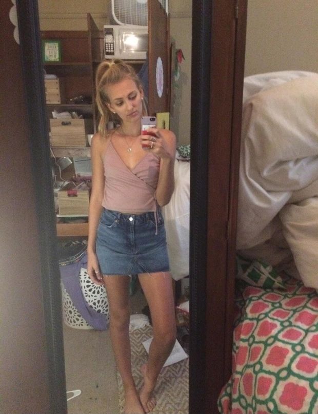 Cute Blondie Selfie In Tank Top And Jean Skirt