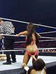 WWE Diva Rosa Mendes Flashes Her Ass