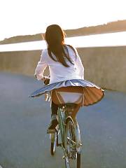 Japanese Bike Windy Underskirt